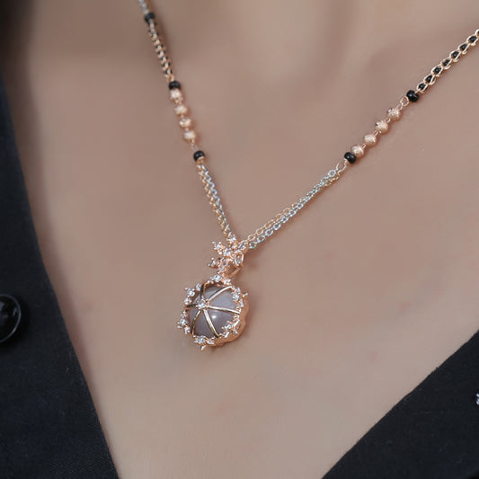 𝐌𝐨𝐝𝐞𝐫𝐧 𝐒𝐡𝐨𝐫𝐭-𝐋𝐞𝐧𝐠𝐭𝐡 𝐌𝐚𝐧𝐠𝐚𝐥𝐬𝐮𝐭𝐫𝐚 𝐰𝐢𝐭𝐡 𝐃𝐞𝐬𝐢𝐠𝐧𝐞𝐫 𝐏𝐞𝐧𝐝𝐚𝐧𝐭